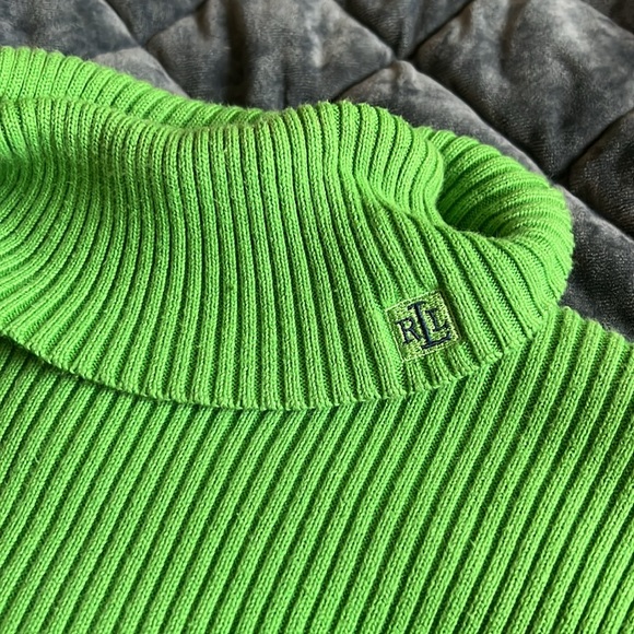 Ralph Lauren Green Turtleneck - Picture 3 of 5